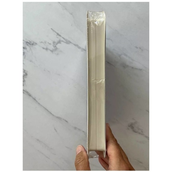 Walt Disney Masterpiece Collection Cinderella VHS Tape Clambshell NWT - Picture 6 of 9